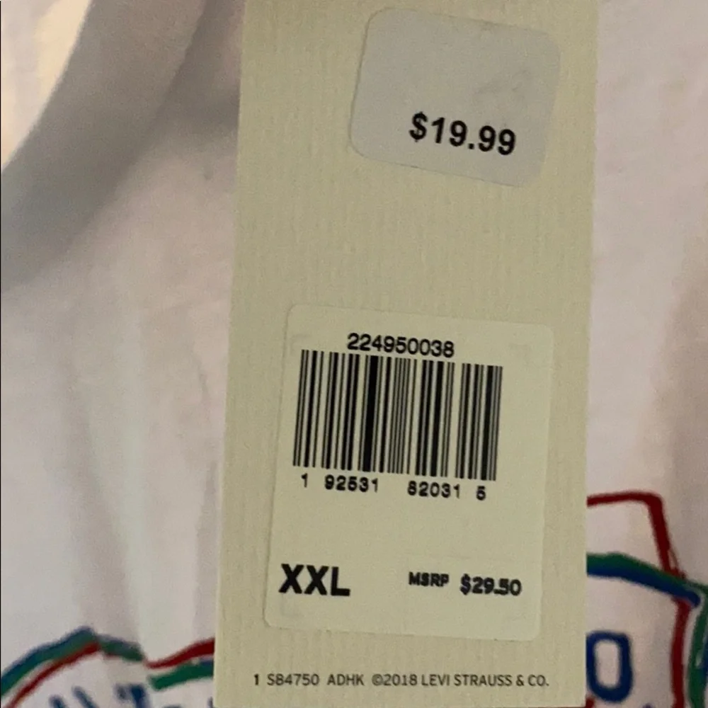 Levi graphic tee